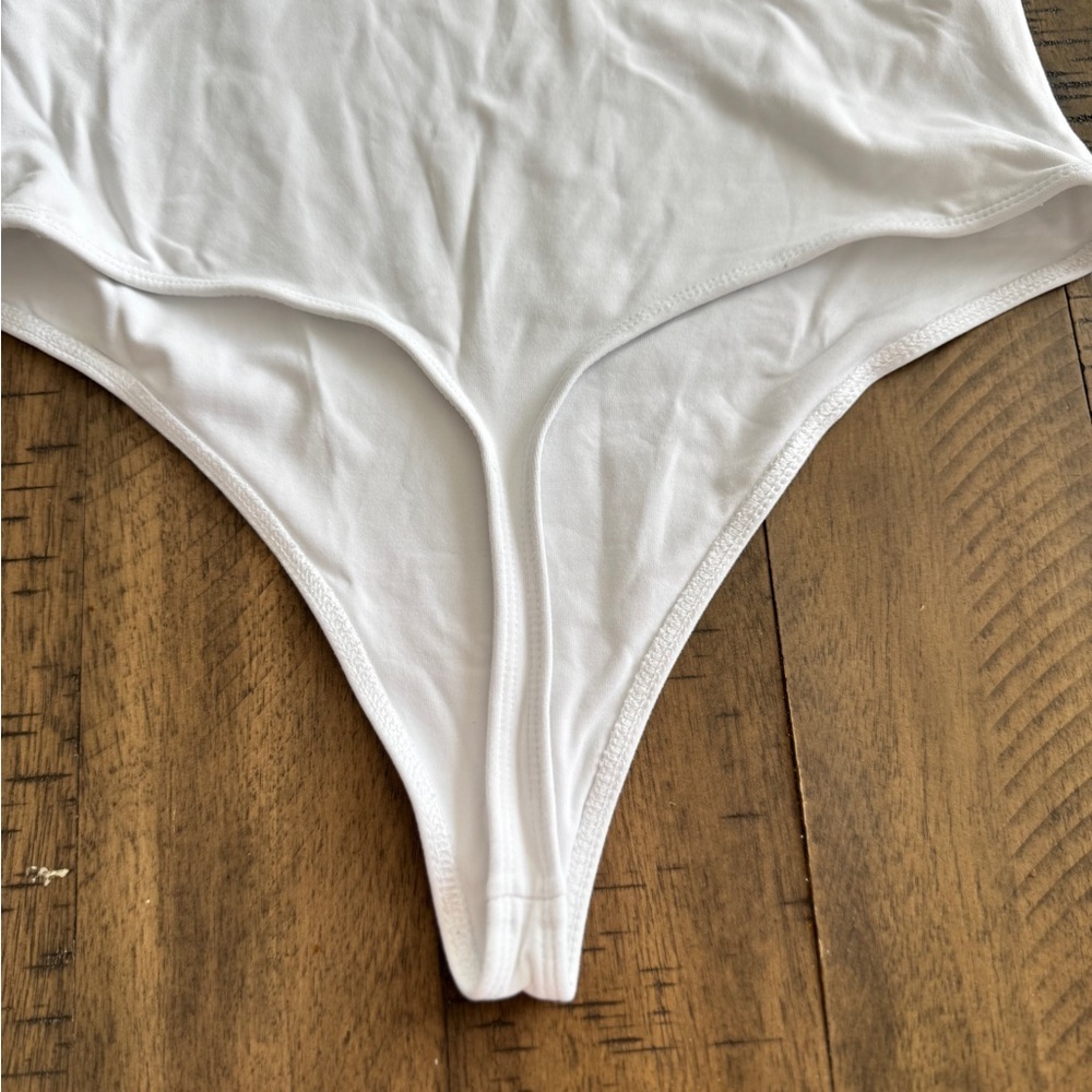 Babaton White bodysuits - Picture 6 of 9